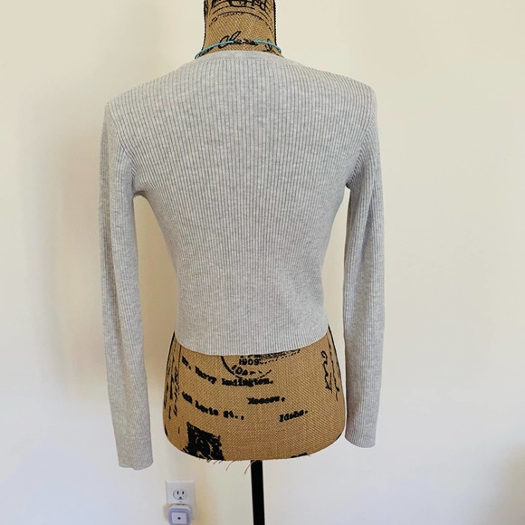 Brandy Melville Heather Grey Cropped Ribbed Cotton Button Down Cardigan SOLD - Picture 3 of 6